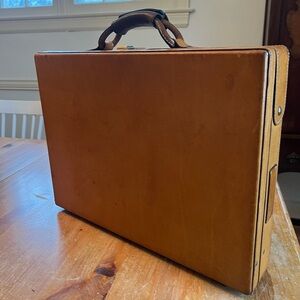 Hartmann Belting Leather Attaché
